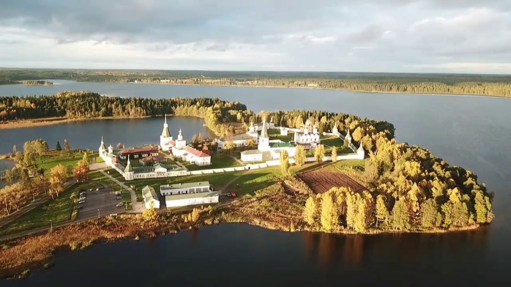 Куда съездить на выходные с семьёй и чем занять детей на Валдае